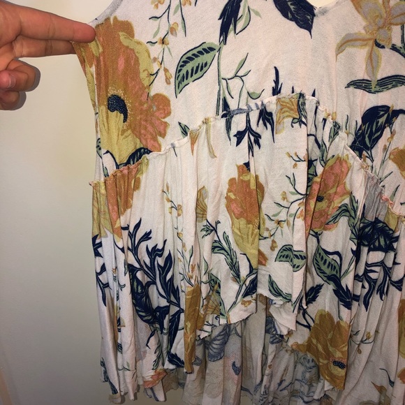 Kimchi Blue Sleeveless Floral Top - Picture 3 of 6